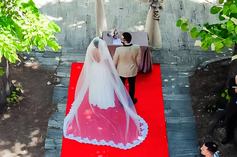 Tendințele nunților în 2026 – DJ nuntă, muzică, lumini și experiențe memorabile